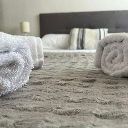 Estupendo Apartamento En Estacion-Centro, Wifi, Agua Por Osmosis Cartagena Eksteriør billede