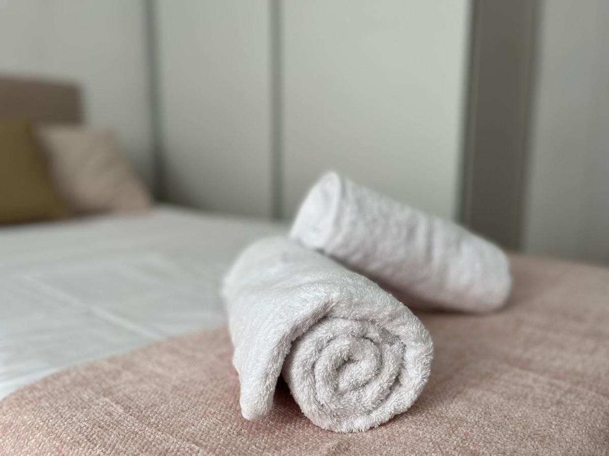 Estupendo Apartamento En Estacion-Centro, Wifi, Agua Por Osmosis Cartagena Eksteriør billede