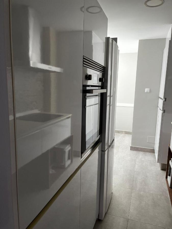 Estupendo Apartamento En Estacion-Centro, Wifi, Agua Por Osmosis Cartagena Eksteriør billede