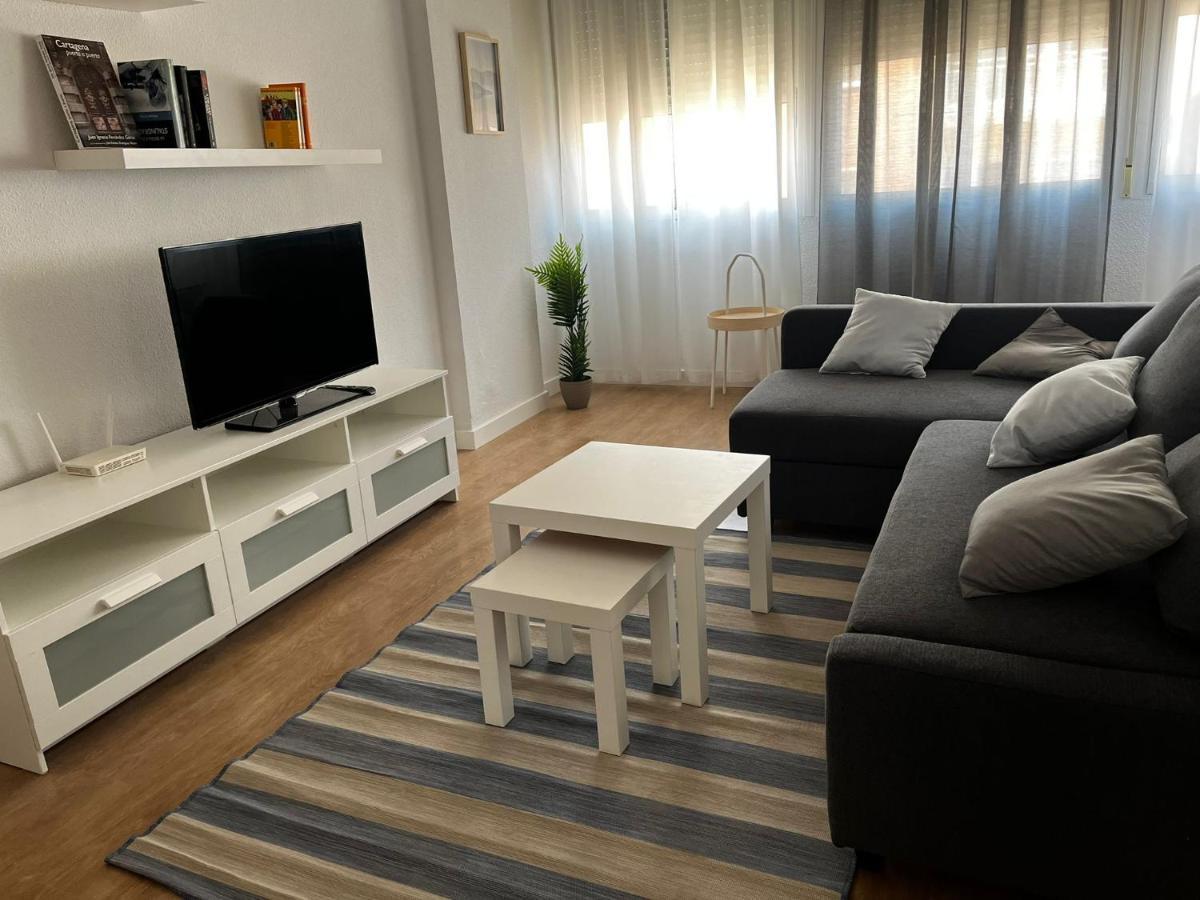 Estupendo Apartamento En Estacion-Centro, Wifi, Agua Por Osmosis Cartagena Eksteriør billede